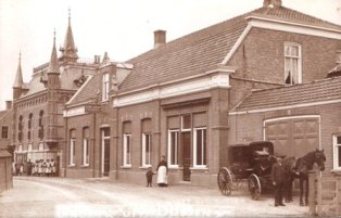 Koffiehuis met Stalling van J.H.Kamp, voorheen Garsten