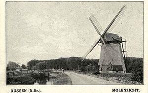 Molen het Zuideveld halverwege langs Molenkade